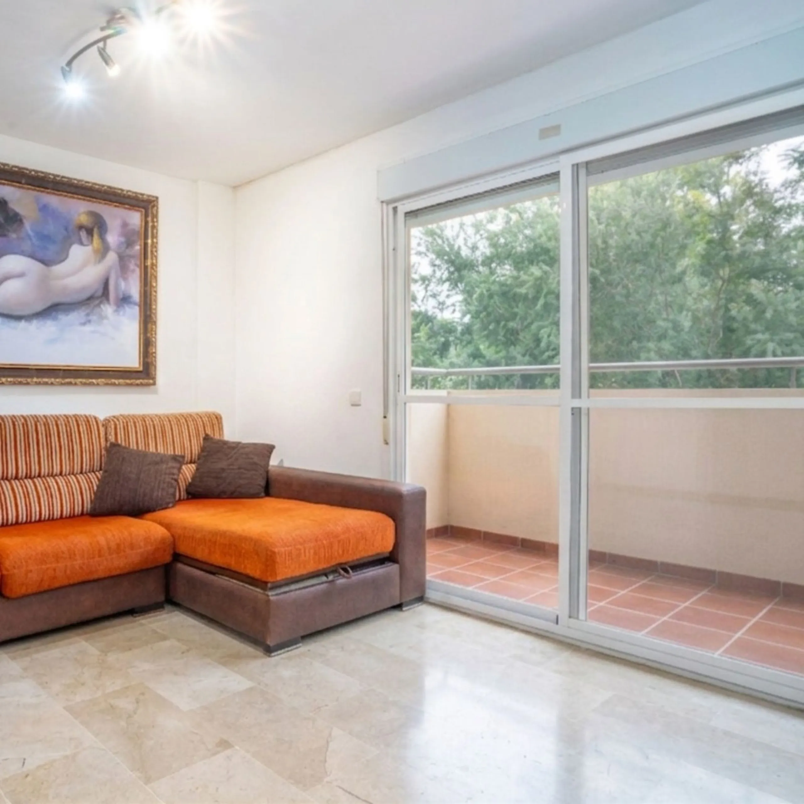 Fantastic 3-Bedroom Opportunity in Fuengirola!