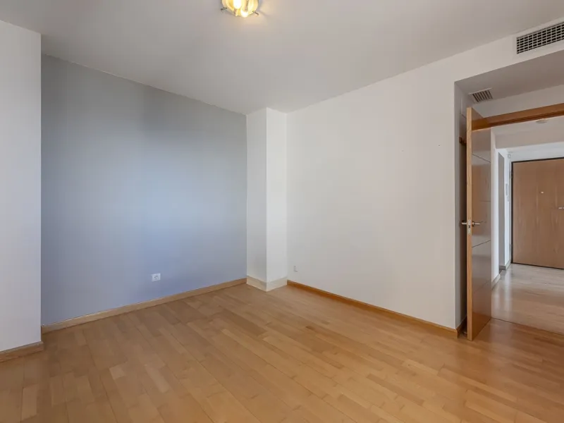 Exclusive apartment with frontal sea views in Camarate Golf – Casares Costa