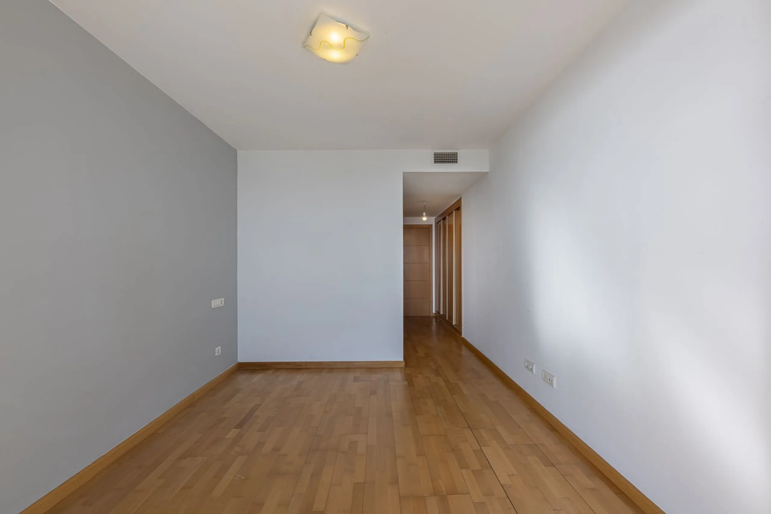 Exclusive apartment with frontal sea views in Camarate Golf – Casares Costa
