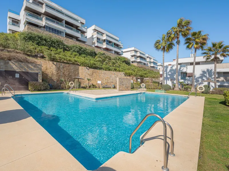 Exclusive apartment with frontal sea views in Camarate Golf – Casares Costa