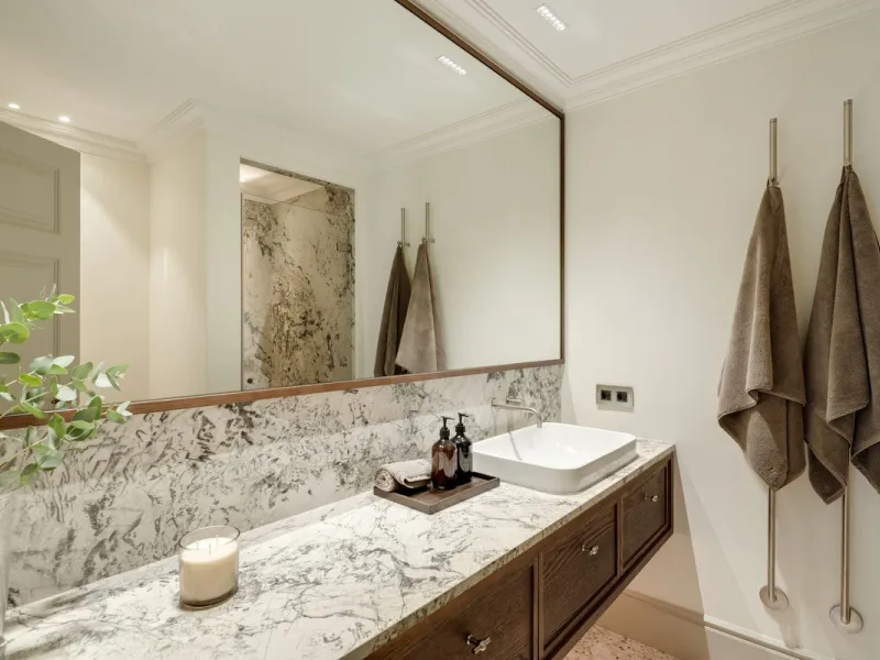 This exceptional five-bedroom luxury villa for sale is located within the prestigious gated community of La Zagaleta, in Benahavís. Newly completed by the acclaimed architectural studio Puroform, the property showcases a refined blend of contemporary desi