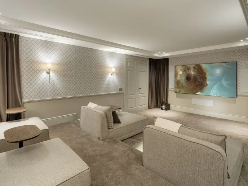 This exceptional five-bedroom luxury villa for sale is located within the prestigious gated community of La Zagaleta, in Benahavís. Newly completed by the acclaimed architectural studio Puroform, the property showcases a refined blend of contemporary desi