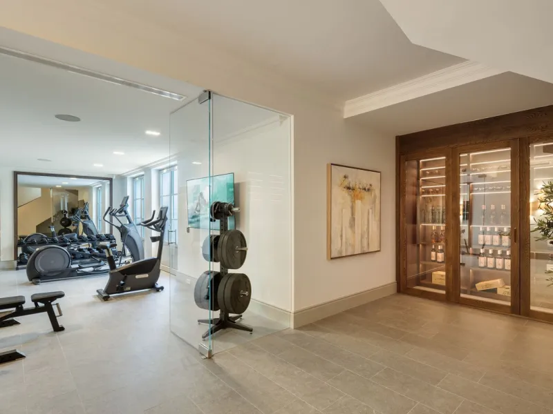 This exceptional five-bedroom luxury villa for sale is located within the prestigious gated community of La Zagaleta, in Benahavís. Newly completed by the acclaimed architectural studio Puroform, the property showcases a refined blend of contemporary desi