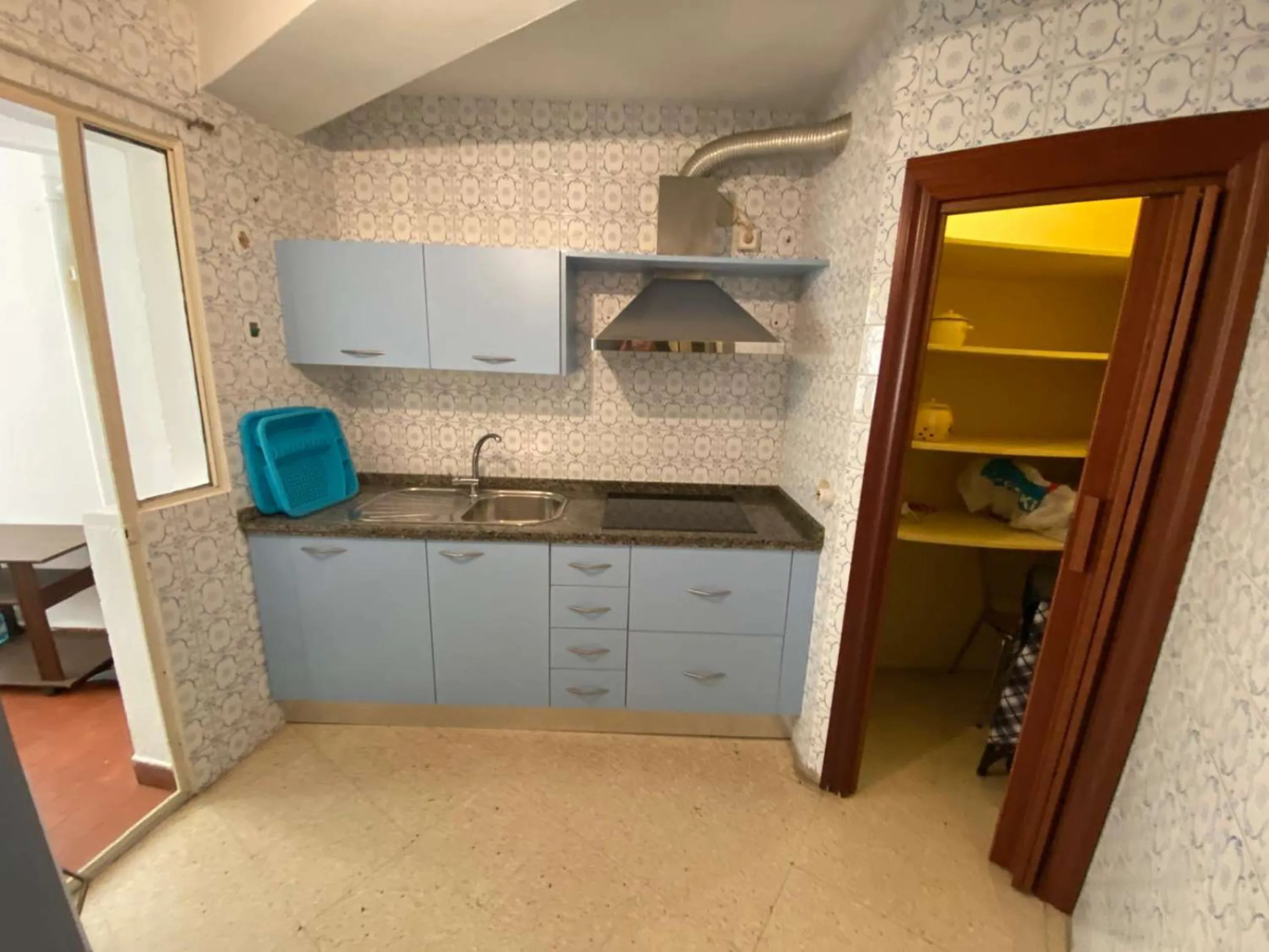 Apartment - Middle Floor Apartment в продаже в Málaga, Málaga. В доме 4 спален и 2 ванных комнат. Площадь дома 120 м²