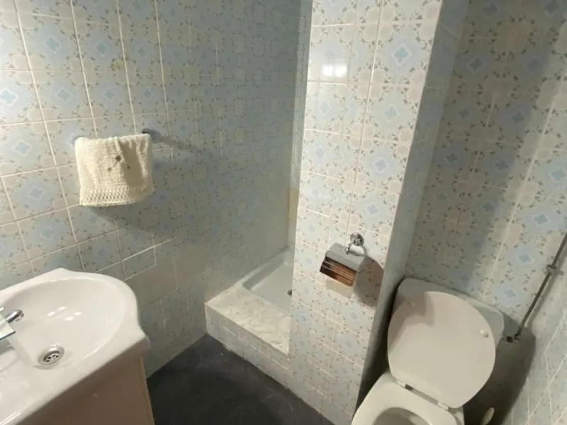 Apartment - Middle Floor Apartment в продаже в Málaga, Málaga. В доме 4 спален и 2 ванных комнат. Площадь дома 120 м²
