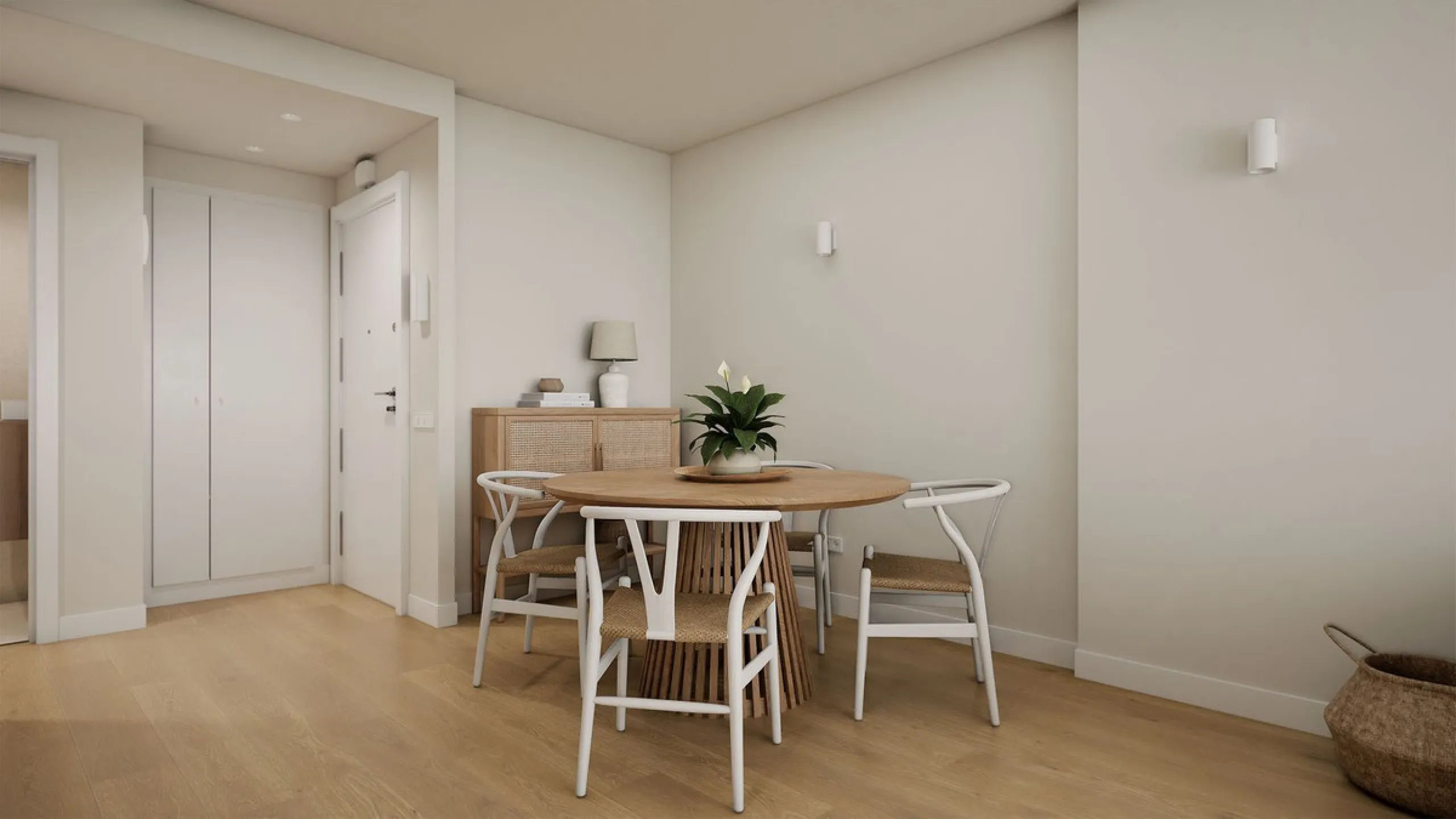 Apartment for sale between the Marina and Fuengirola city center, next to the beach