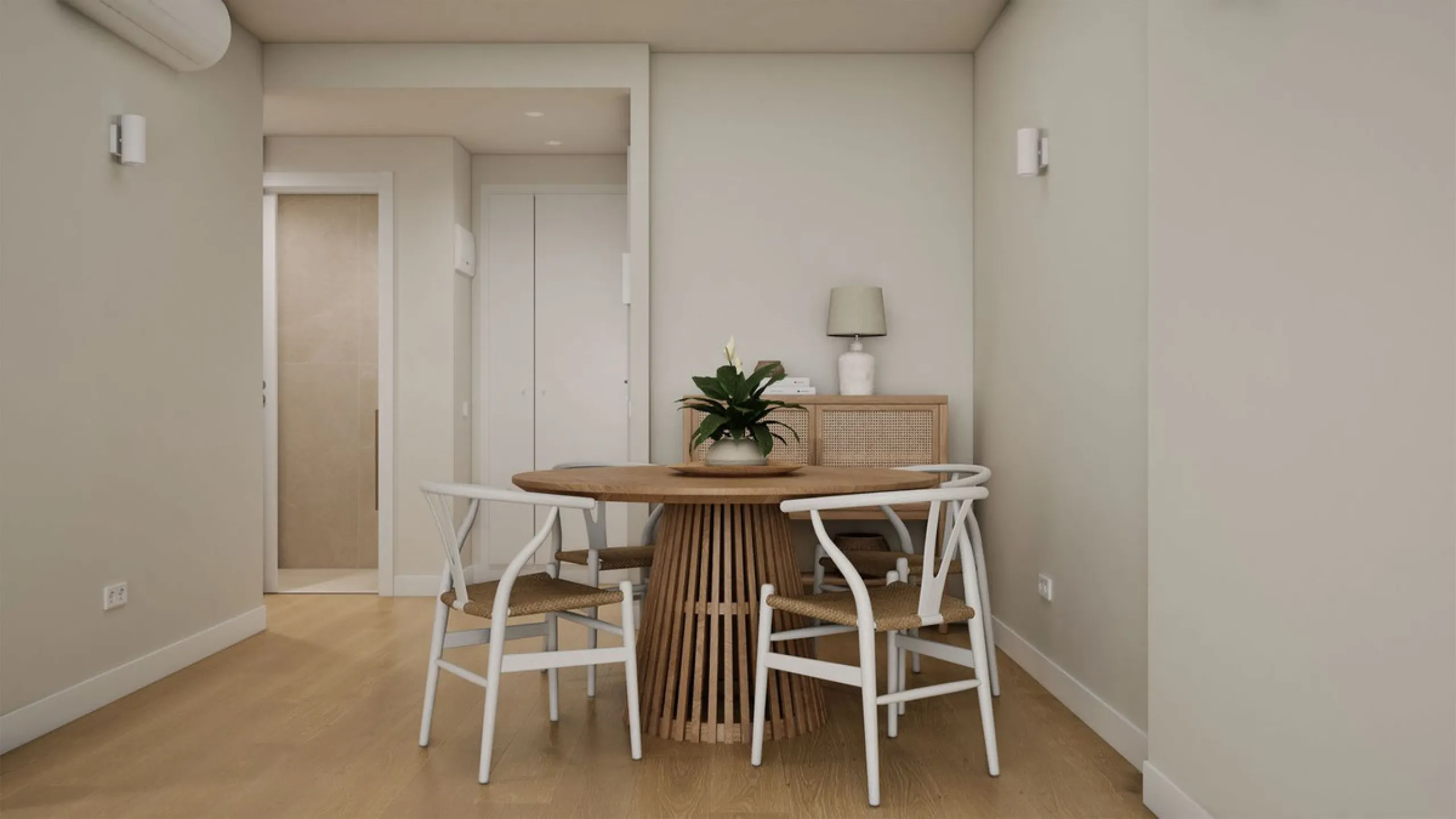 Apartment for sale between the Marina and Fuengirola city center, next to the beach