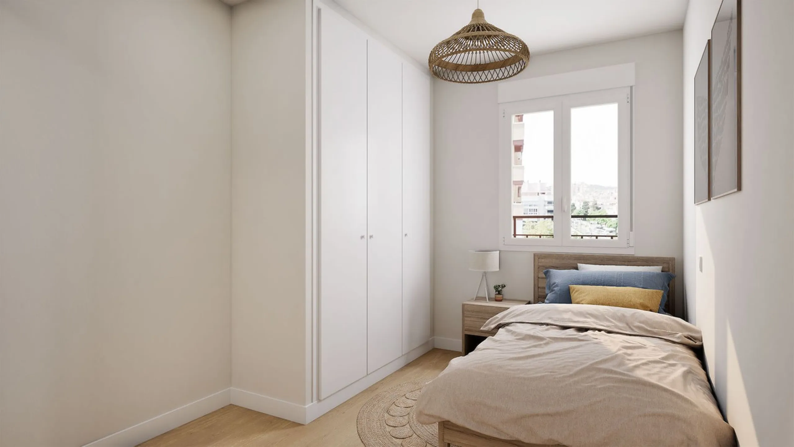 Apartment for sale between the Marina and Fuengirola city center, next to the beach