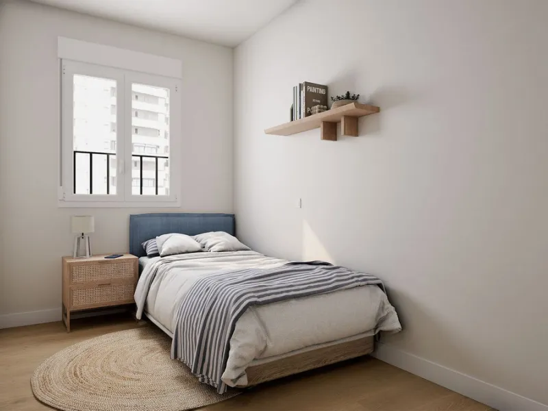 Apartment for sale between the Marina and Fuengirola city center, next to the beach