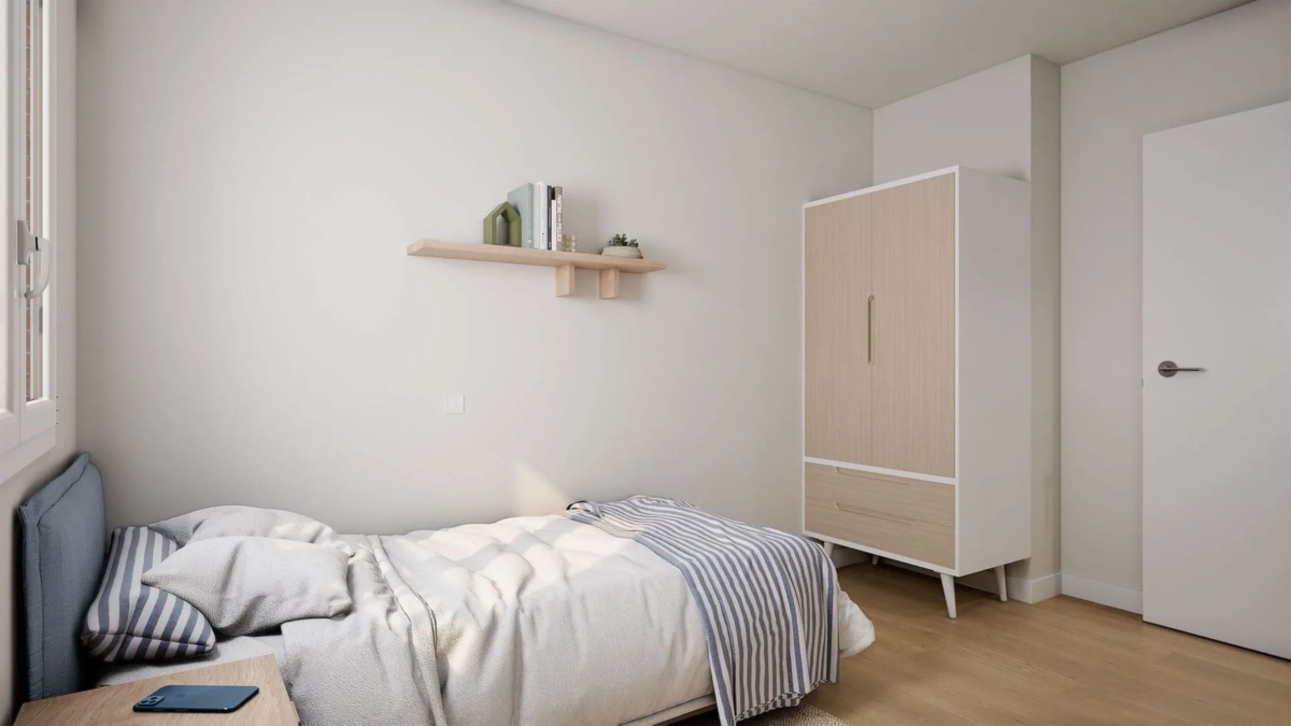 Apartment for sale between the Marina and Fuengirola city center, next to the beach