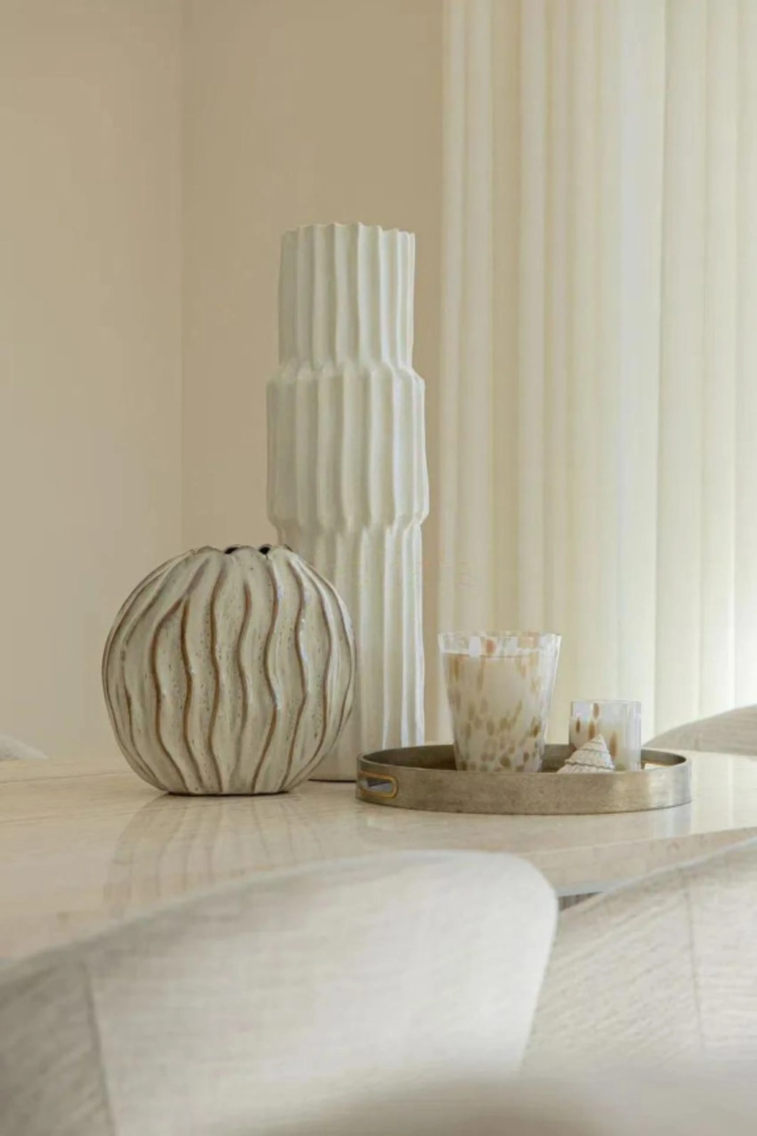 Recently fully renovated to a high standard, the property combines contemporary design with a prime location in one of Marbella's most sought-after residential areas.