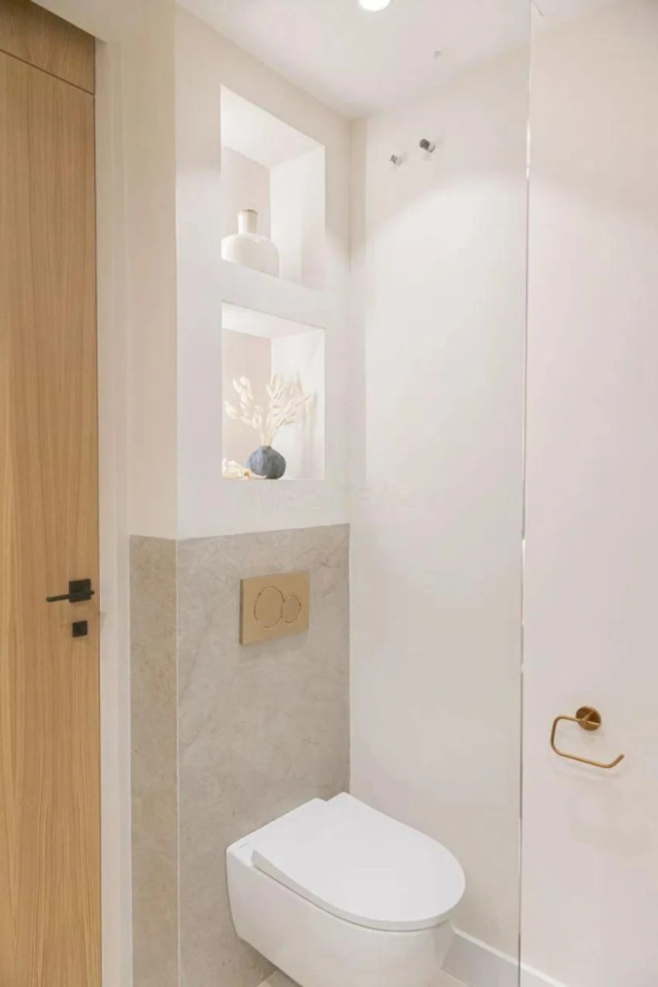Recently fully renovated to a high standard, the property combines contemporary design with a prime location in one of Marbella's most sought-after residential areas.