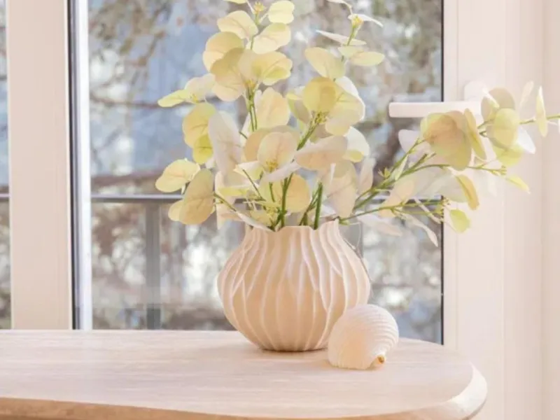 Recently fully renovated to a high standard, the property combines contemporary design with a prime location in one of Marbella's most sought-after residential areas.