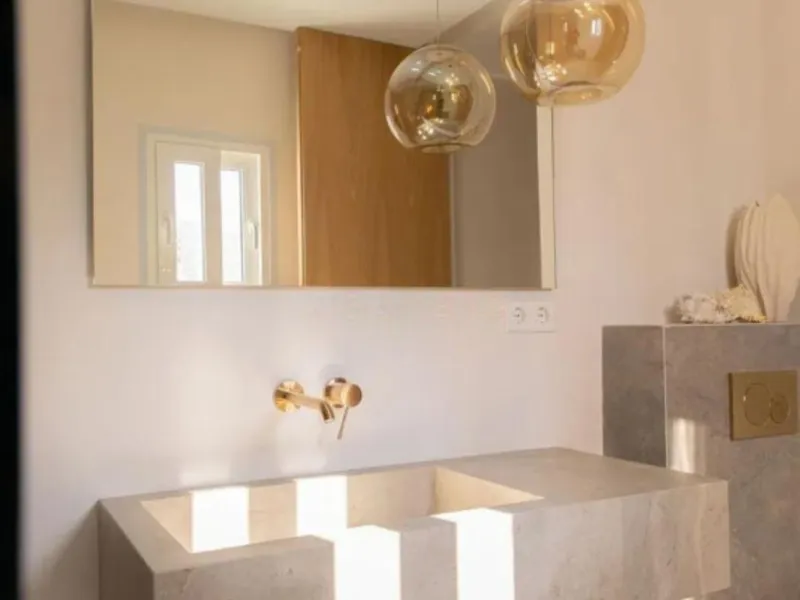 Recently fully renovated to a high standard, the property combines contemporary design with a prime location in one of Marbella's most sought-after residential areas.
