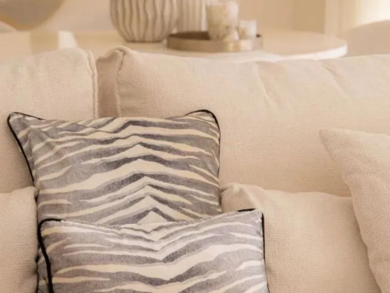 Recently fully renovated to a high standard, the property combines contemporary design with a prime location in one of Marbella's most sought-after residential areas.