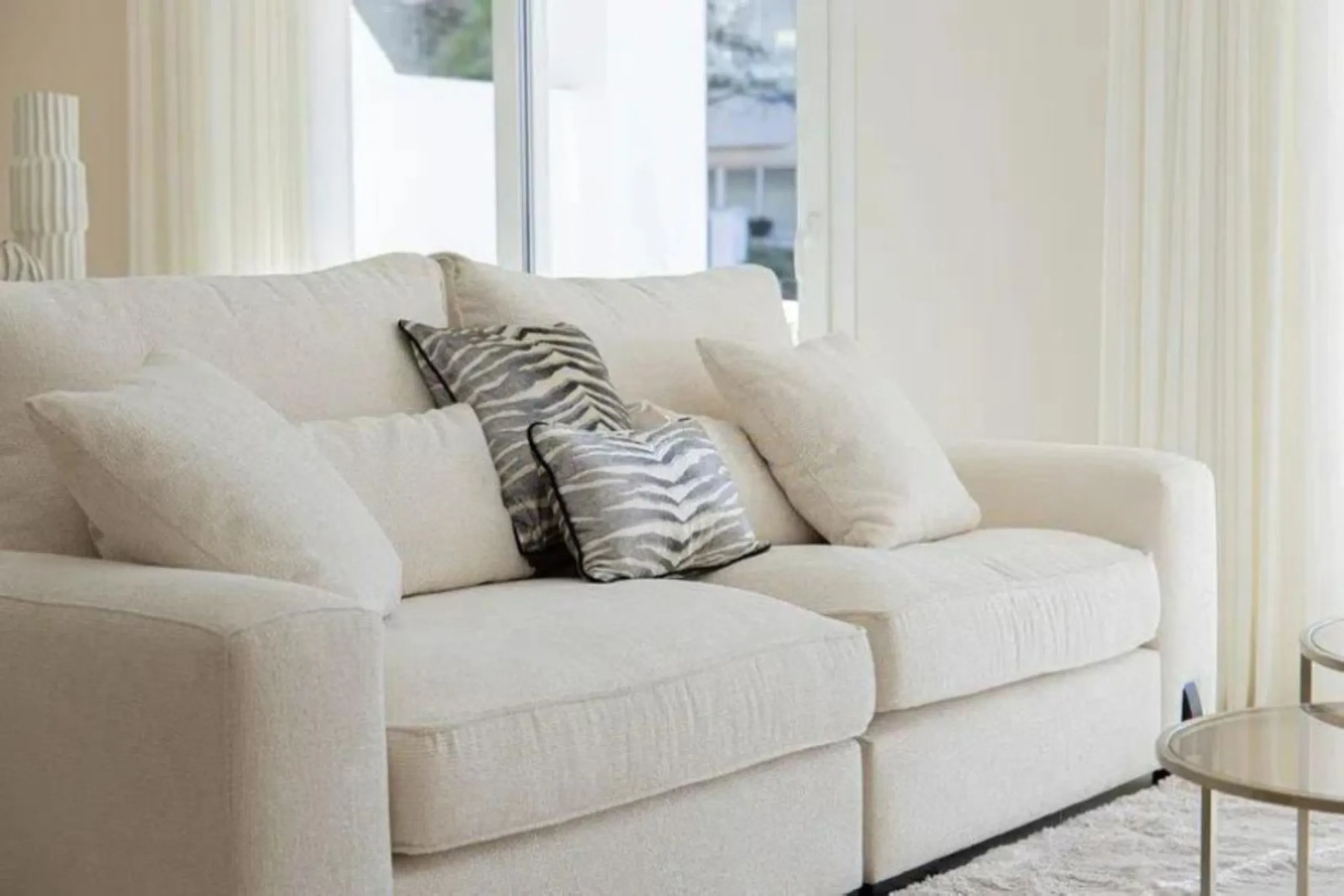 Recently fully renovated to a high standard, the property combines contemporary design with a prime location in one of Marbella's most sought-after residential areas.