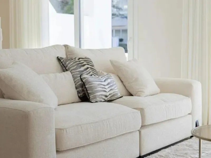 Recently fully renovated to a high standard, the property combines contemporary design with a prime location in one of Marbella's most sought-after residential areas.