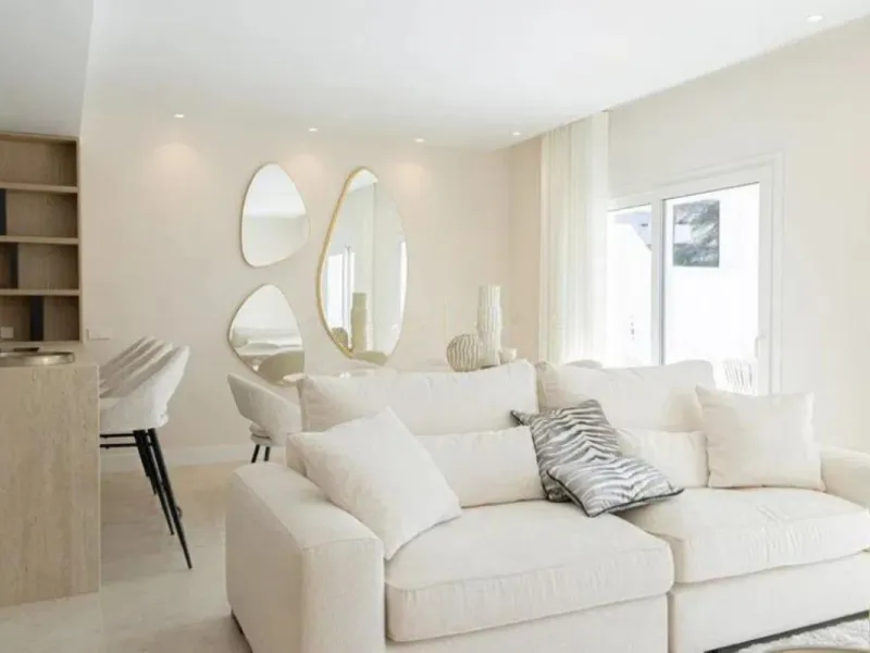 Recently fully renovated to a high standard, the property combines contemporary design with a prime location in one of Marbella's most sought-after residential areas.