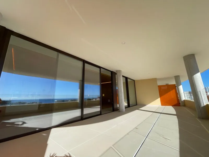 Apartment - Middle Floor Apartment в продаже в Fuengirola, Málaga. В доме 2 спален и 2 ванных комнат. Площадь дома 130 м²