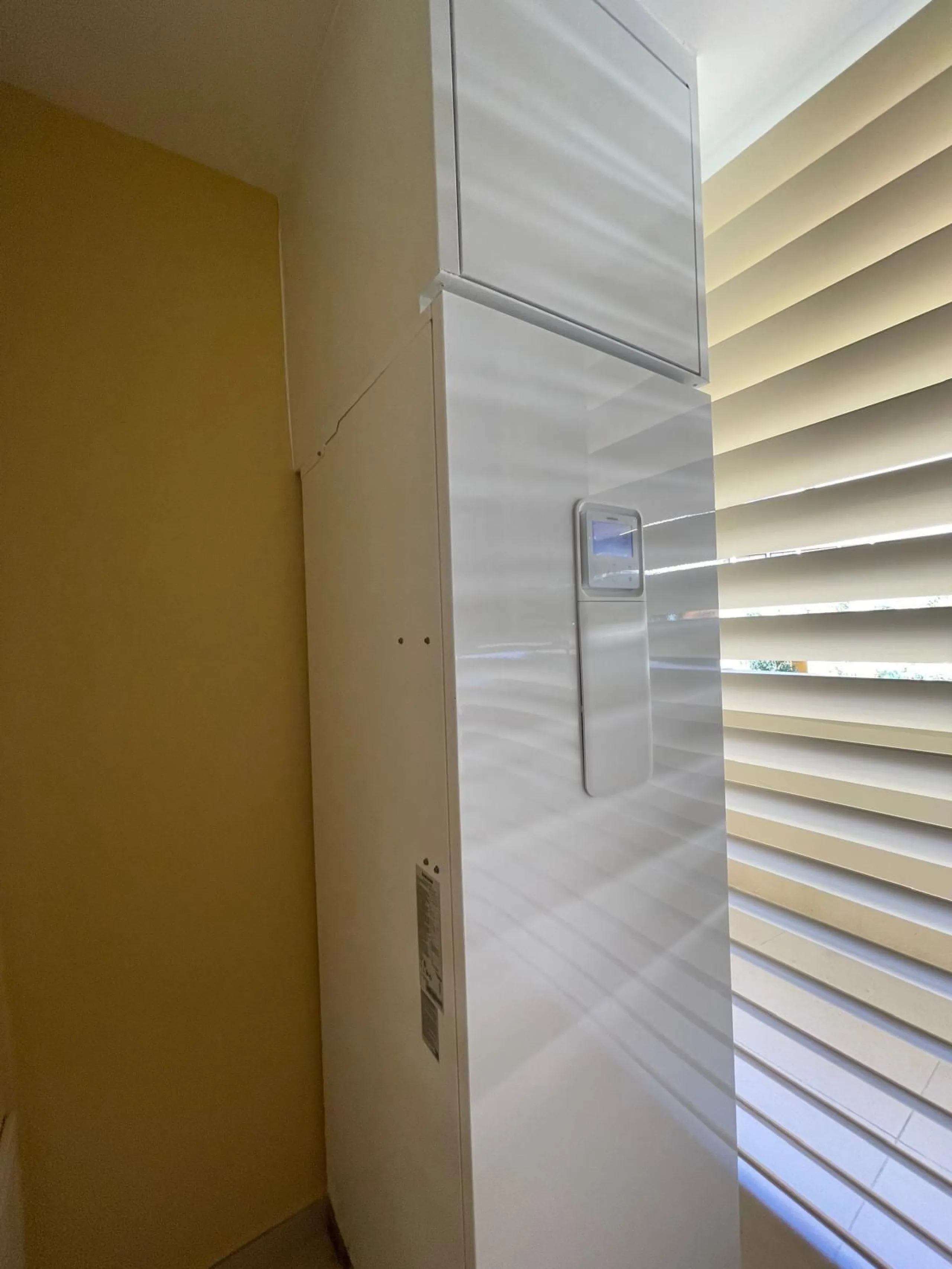 Apartment - Middle Floor Apartment в продаже в Fuengirola, Málaga. В доме 2 спален и 2 ванных комнат. Площадь дома 130 м²