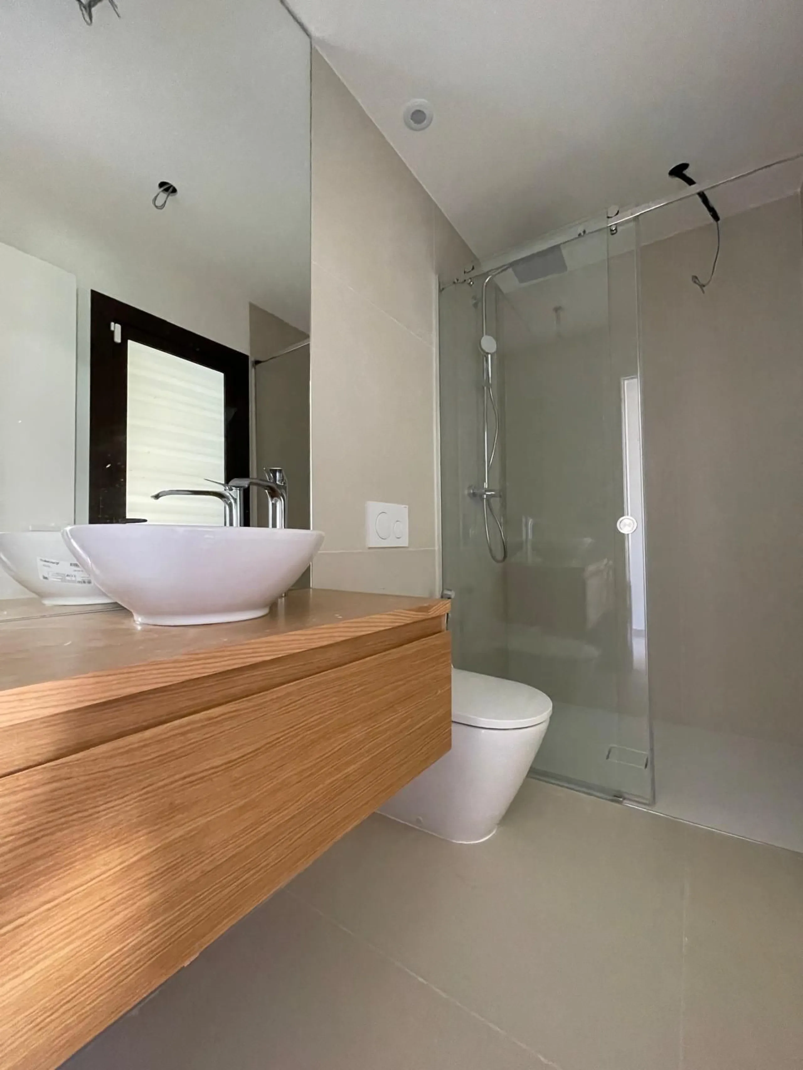 Apartment - Middle Floor Apartment в продаже в Fuengirola, Málaga. В доме 2 спален и 2 ванных комнат. Площадь дома 130 м²