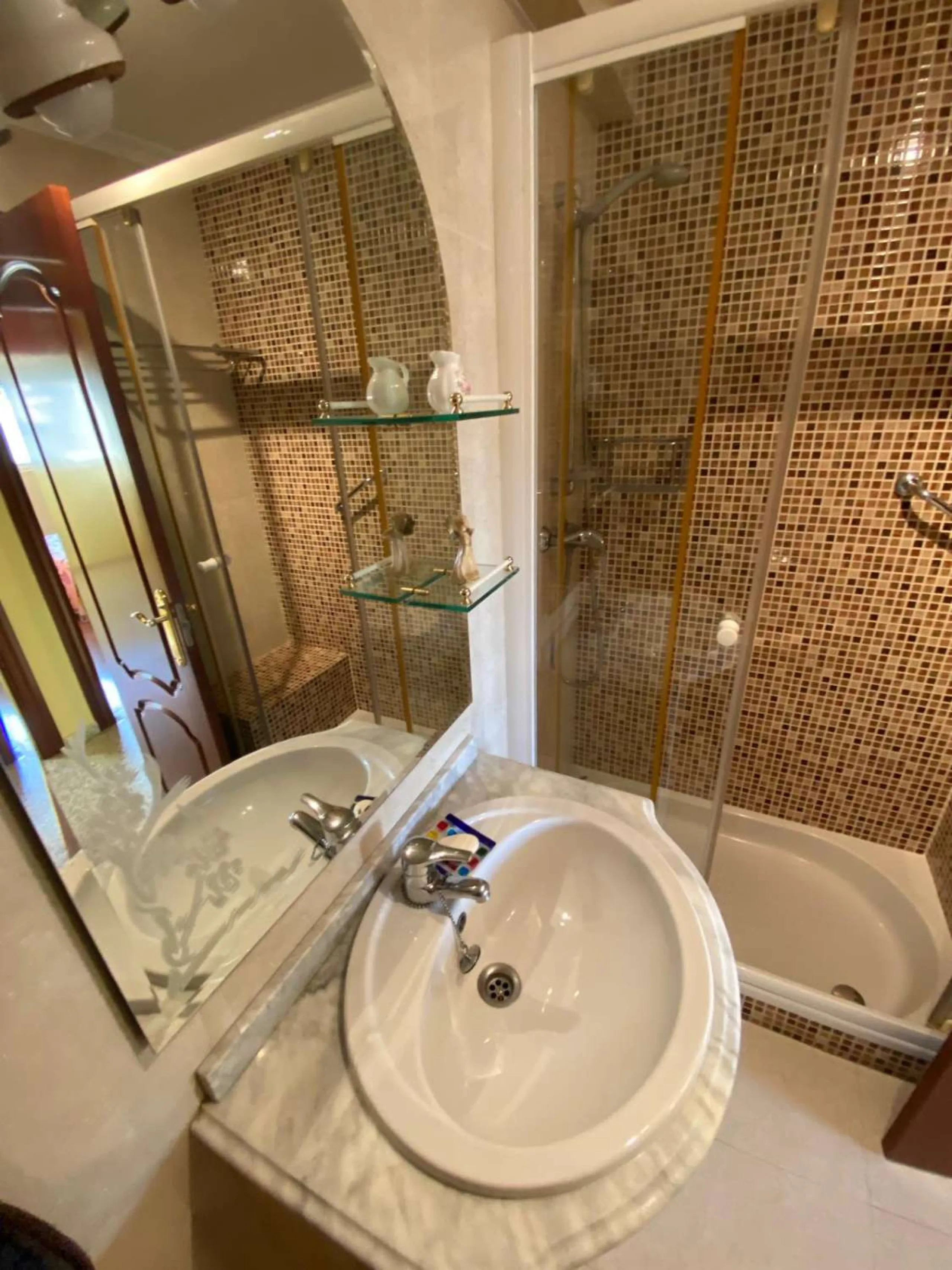 Apartment - Middle Floor Apartment в продаже в Málaga, Málaga. В доме 4 спален и 2 ванных комнат. Площадь дома 120 м²