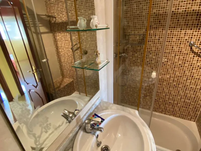 Apartment - Middle Floor Apartment в продаже в Málaga, Málaga. В доме 4 спален и 2 ванных комнат. Площадь дома 120 м²