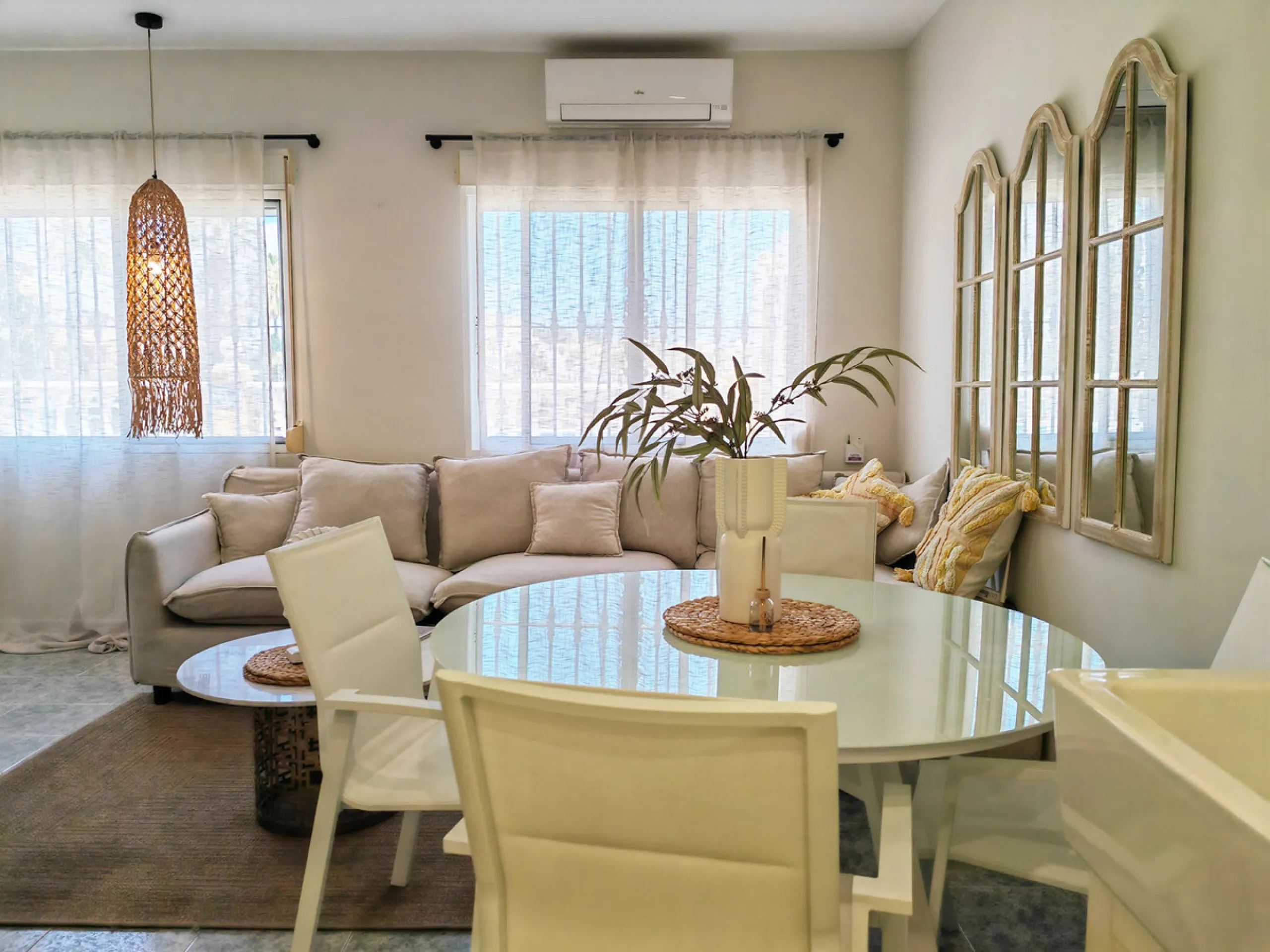 Ground Floor Apartment for sale in , Mijas Costa with 2 bedrooms, 2 bathrooms and with orientation east, with communal swimming pool and communal garden. Regarding property dimensions, it has 58 m² built and 49 m² interior. Has the following facilities fr