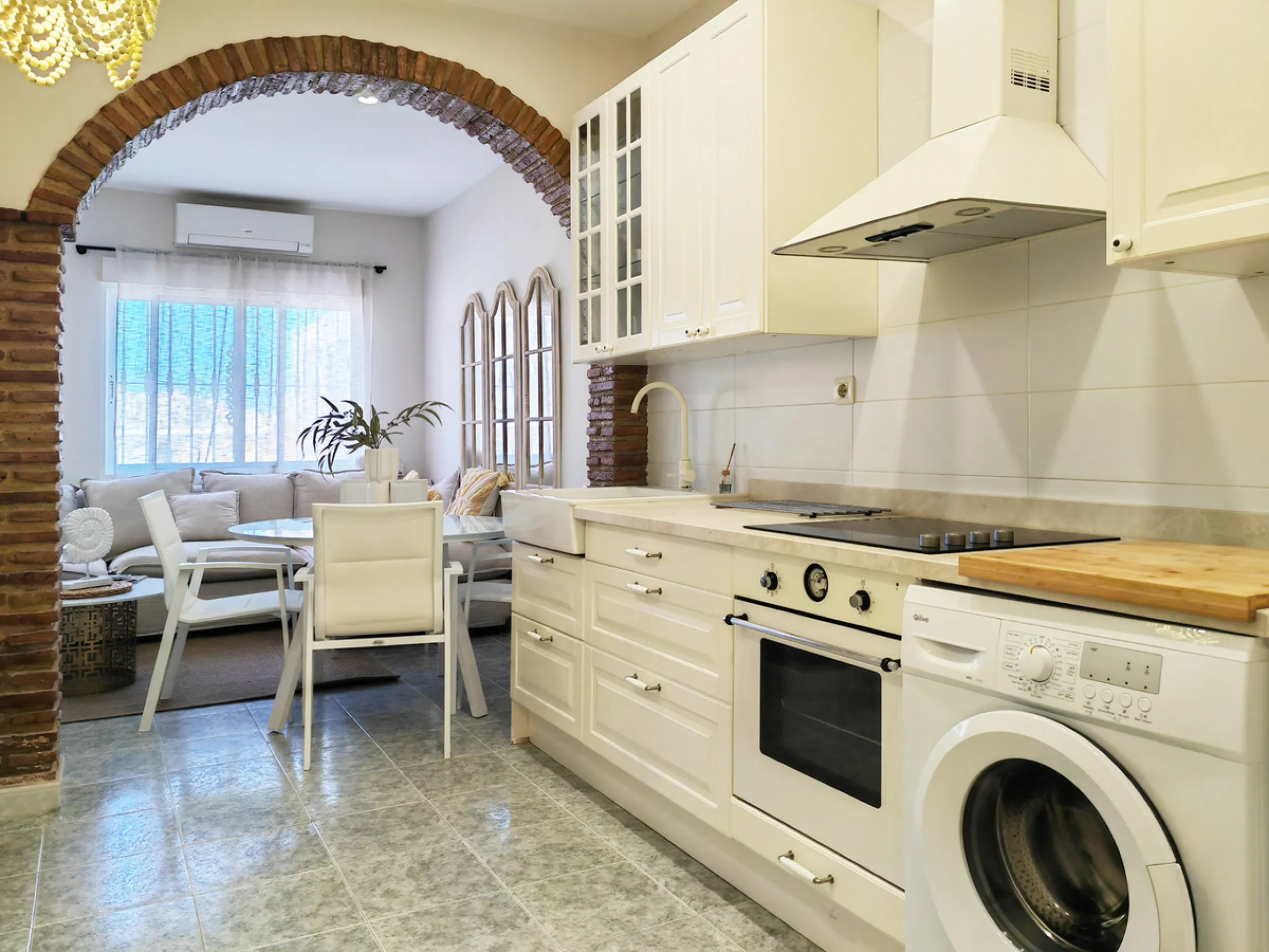 Ground Floor Apartment for sale in , Mijas Costa with 2 bedrooms, 2 bathrooms and with orientation east, with communal swimming pool and communal garden. Regarding property dimensions, it has 58 m² built and 49 m² interior. Has the following facilities fr