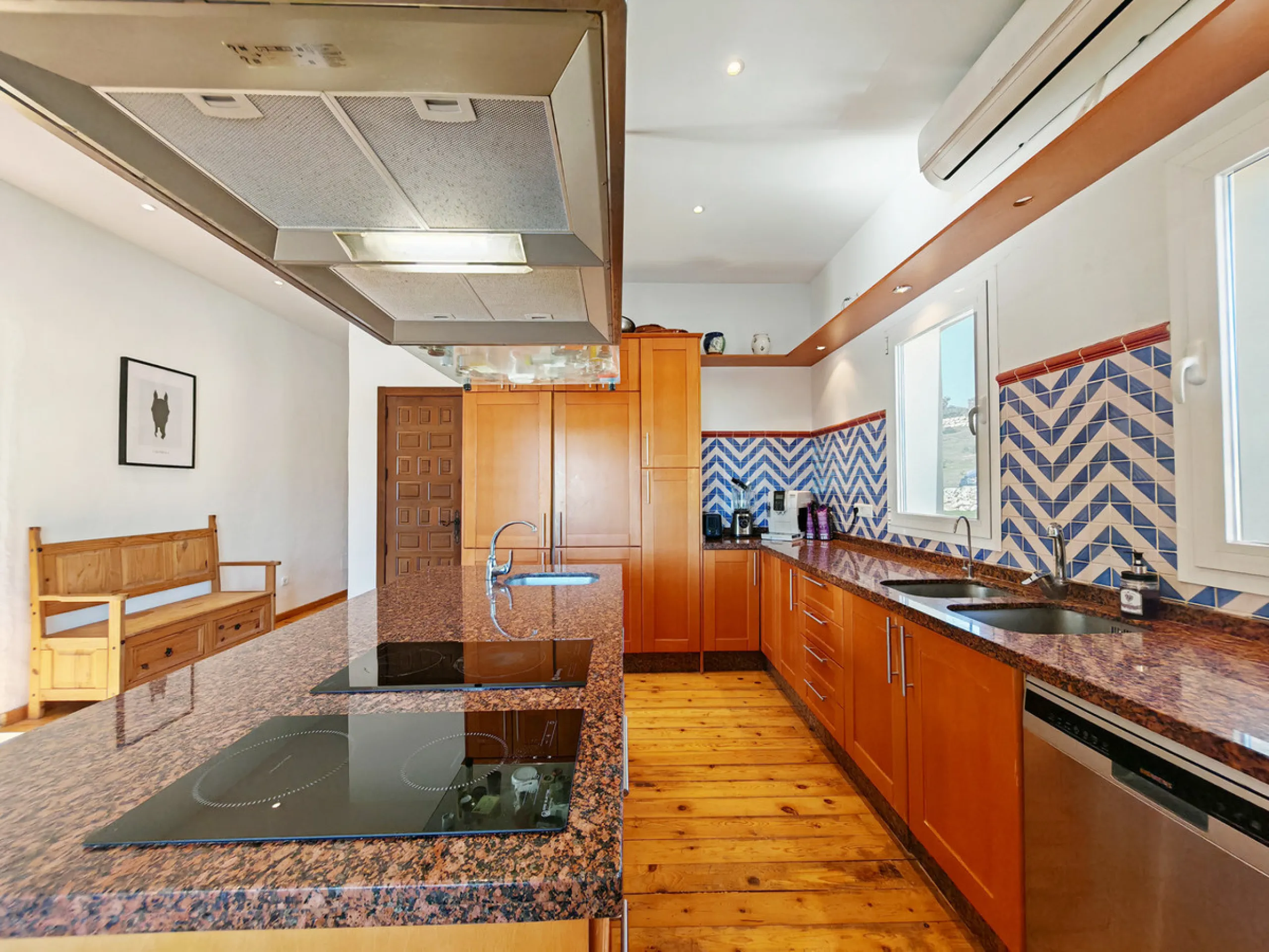 Exceptional equestrian estate for sale in Coín with four independent homes and full professional facilities.