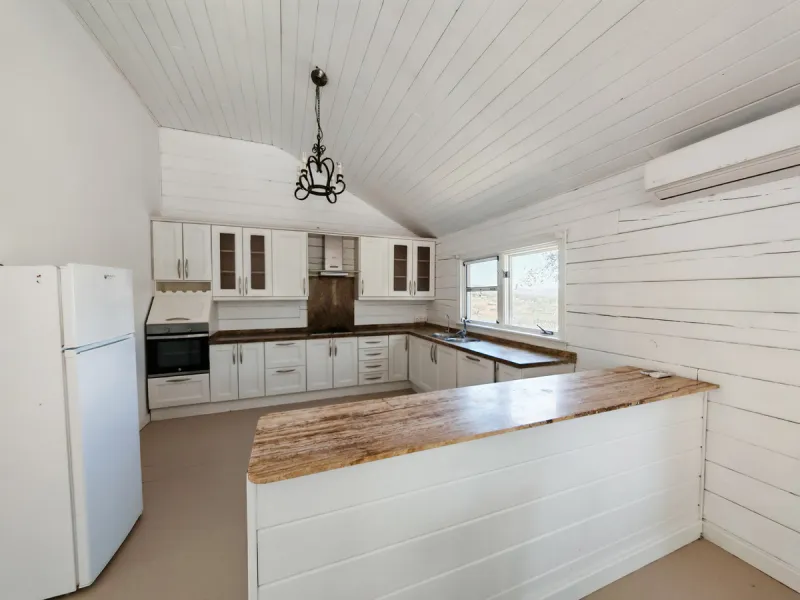 Exceptional equestrian estate for sale in Coín with four independent homes and full professional facilities.
