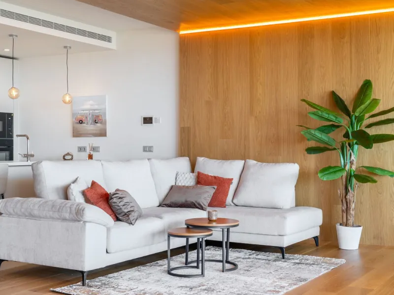 Brand new luxury south east facing apartment, located in the exclusive urbanization of Reserva del Higuerón, with 2 bedrooms, 2 bathrooms, spacious living-dining room, open plan kitchen fully furnished and equipped with electricial appliances from Bosch, 