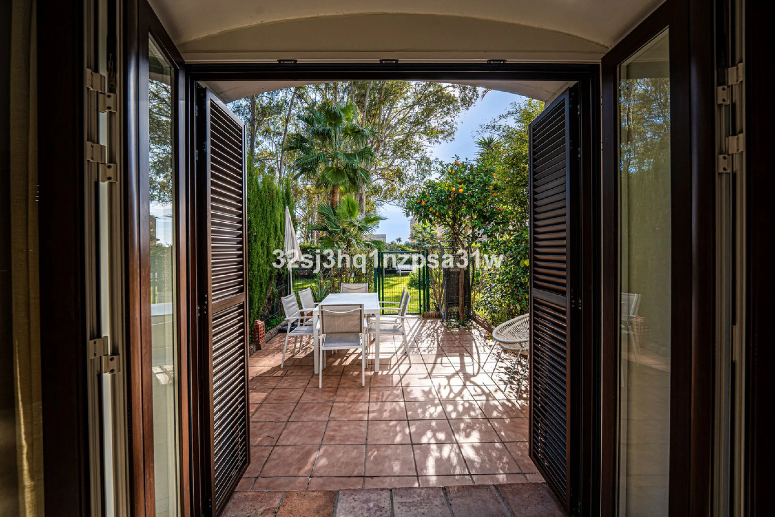 NEW EXCLUSIVE LISTING - SOLE AGENCY