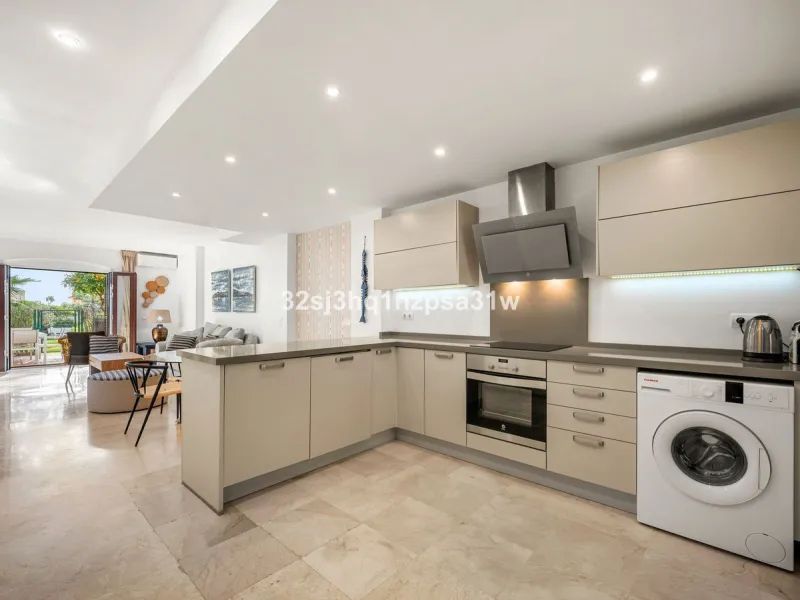 NEW EXCLUSIVE LISTING - SOLE AGENCY