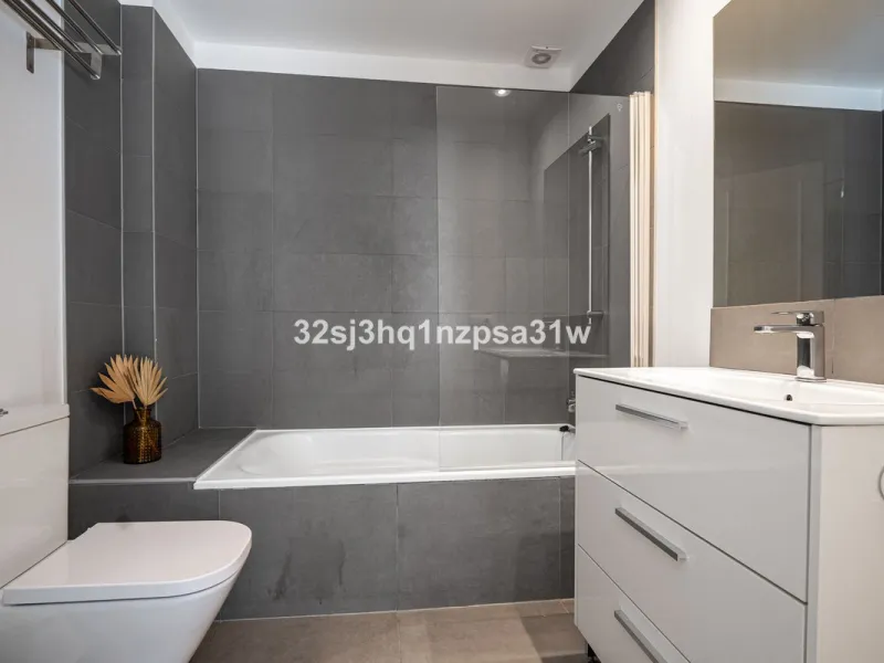 NEW EXCLUSIVE LISTING - SOLE AGENCY