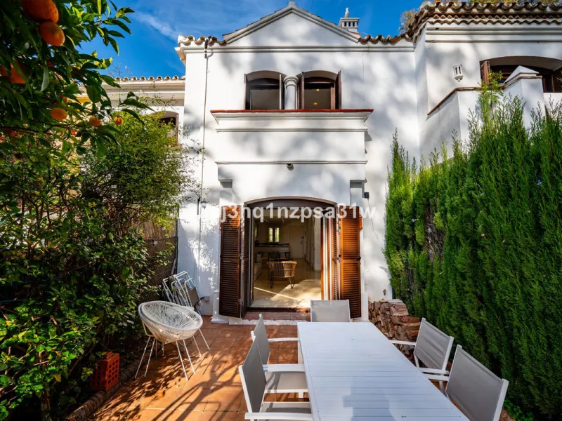 NEW EXCLUSIVE LISTING - SOLE AGENCY