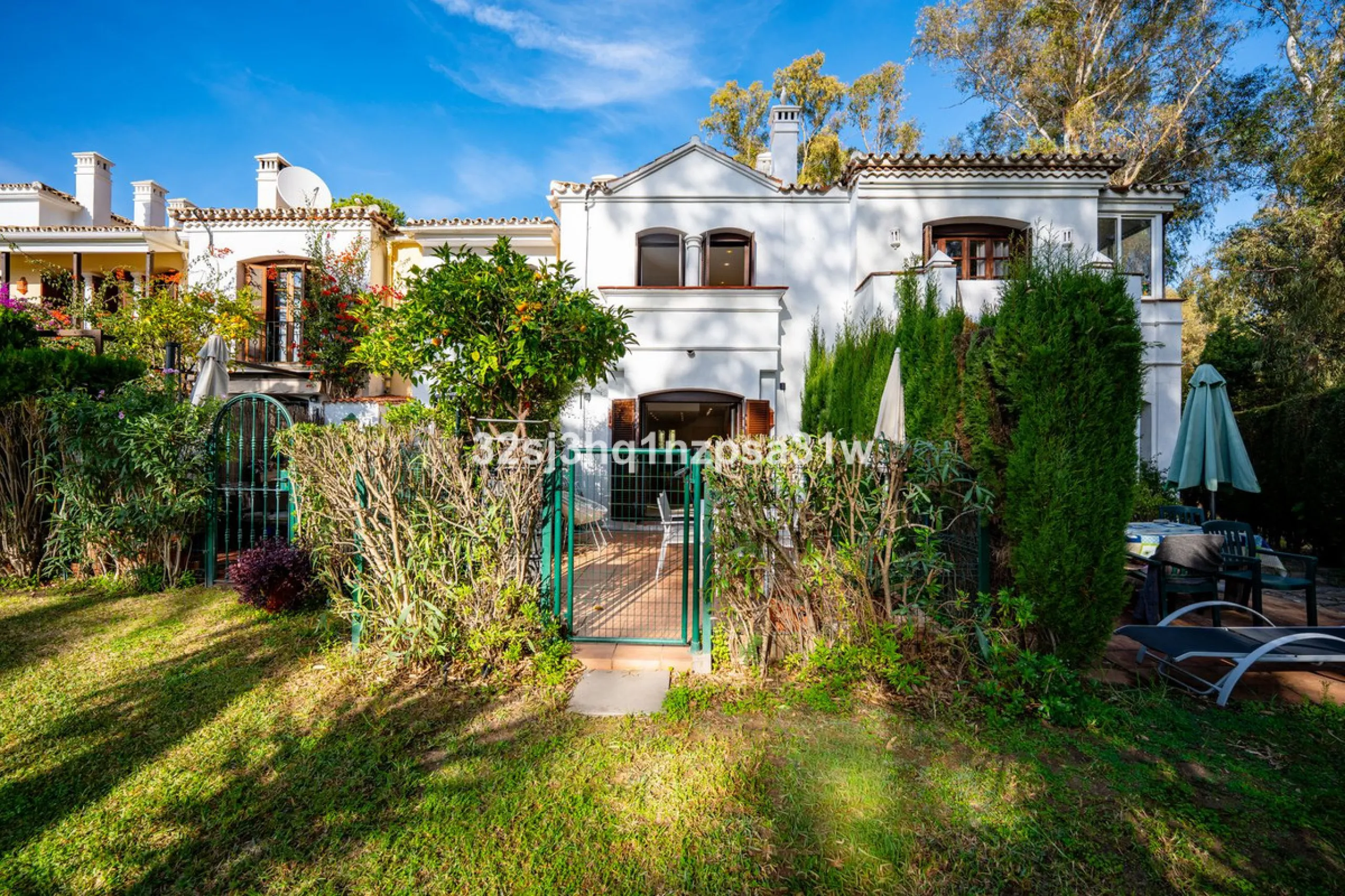 NEW EXCLUSIVE LISTING - SOLE AGENCY