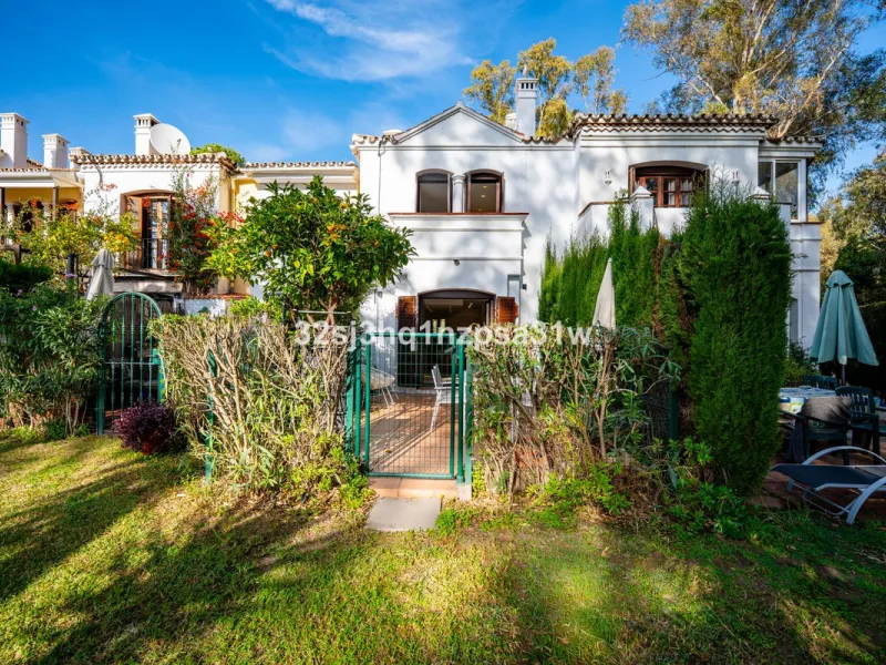 NEW EXCLUSIVE LISTING - SOLE AGENCY
