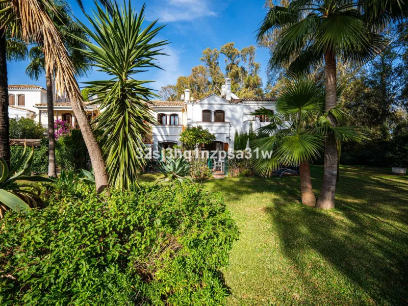 NEW EXCLUSIVE LISTING - SOLE AGENCY