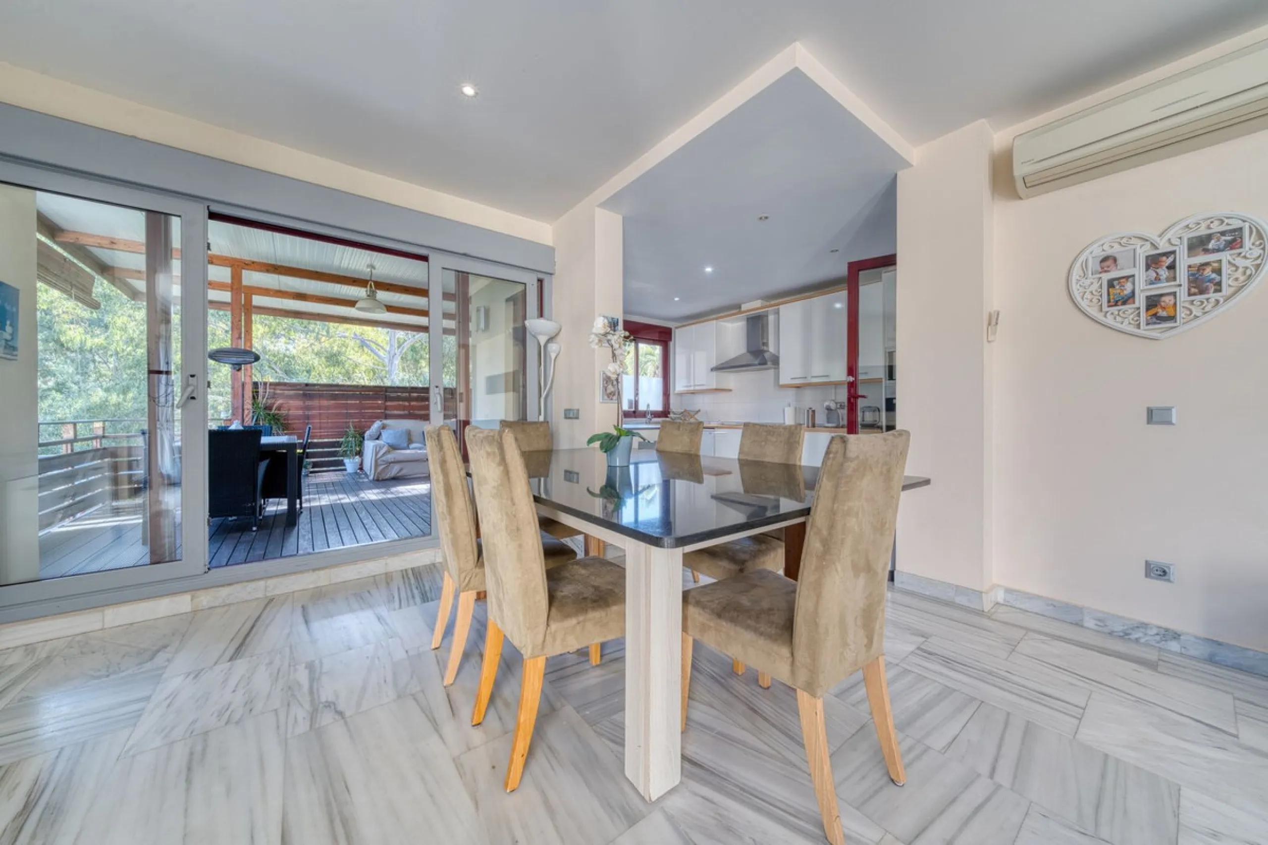 This Luxurious Spacious Fully Detached Villa in an Oasis of Tranquillity with Luxury Resort Amenities