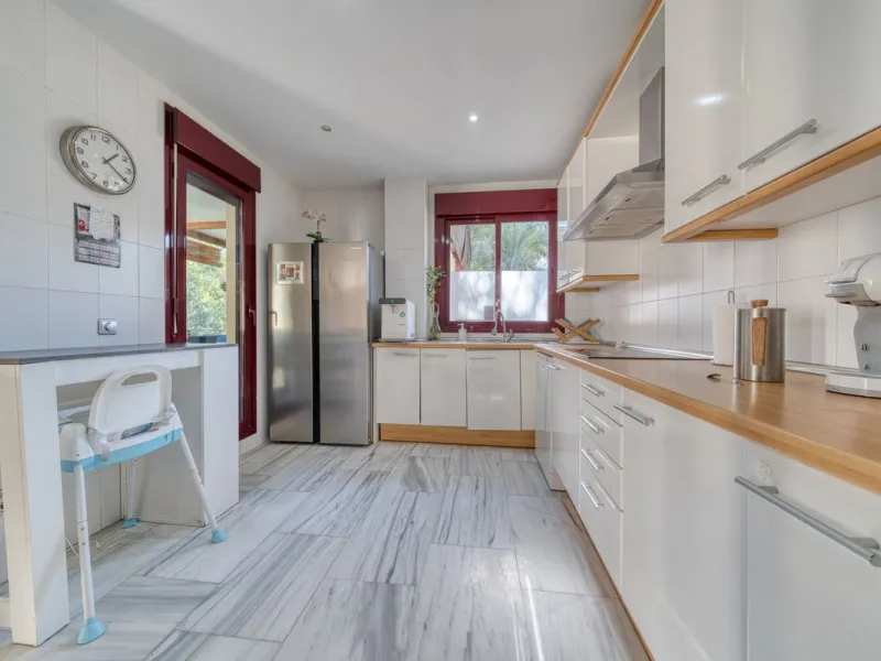 This Luxurious Spacious Fully Detached Villa in an Oasis of Tranquillity with Luxury Resort Amenities