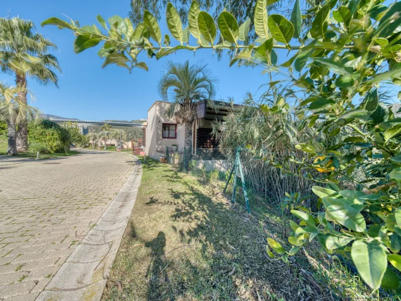 This Luxurious Spacious Fully Detached Villa in an Oasis of Tranquillity with Luxury Resort Amenities