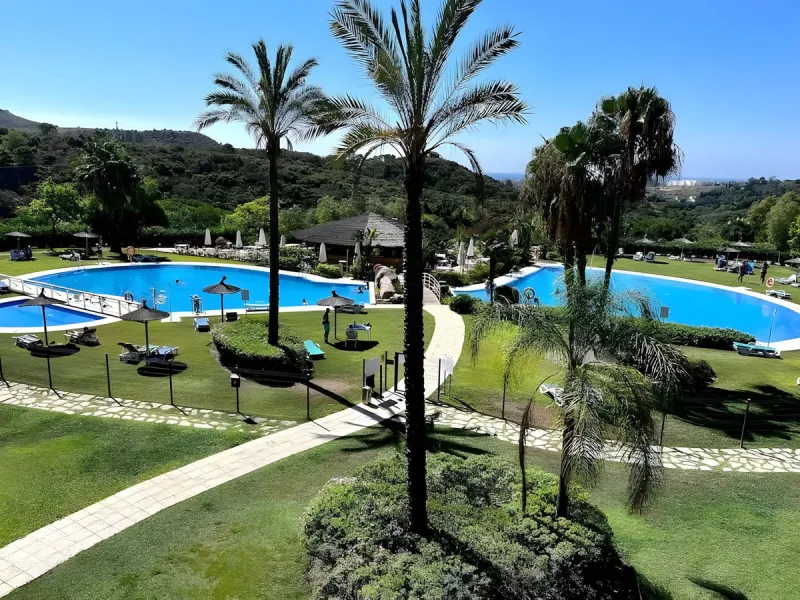 This Luxurious Spacious Fully Detached Villa in an Oasis of Tranquillity with Luxury Resort Amenities