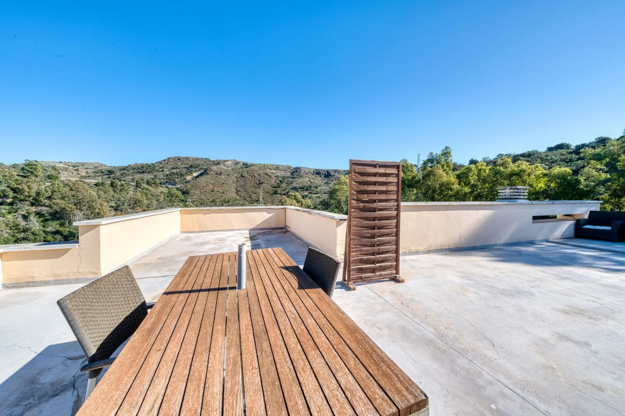 This Luxurious Spacious Fully Detached Villa in an Oasis of Tranquillity with Luxury Resort Amenities