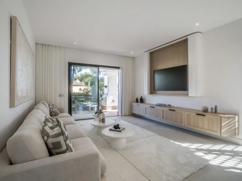 Apartment - Ground Floor Apartment в продаже в Marbella, Málaga. В доме 3 спален и 3 ванных комнат. Площадь дома 145 м²