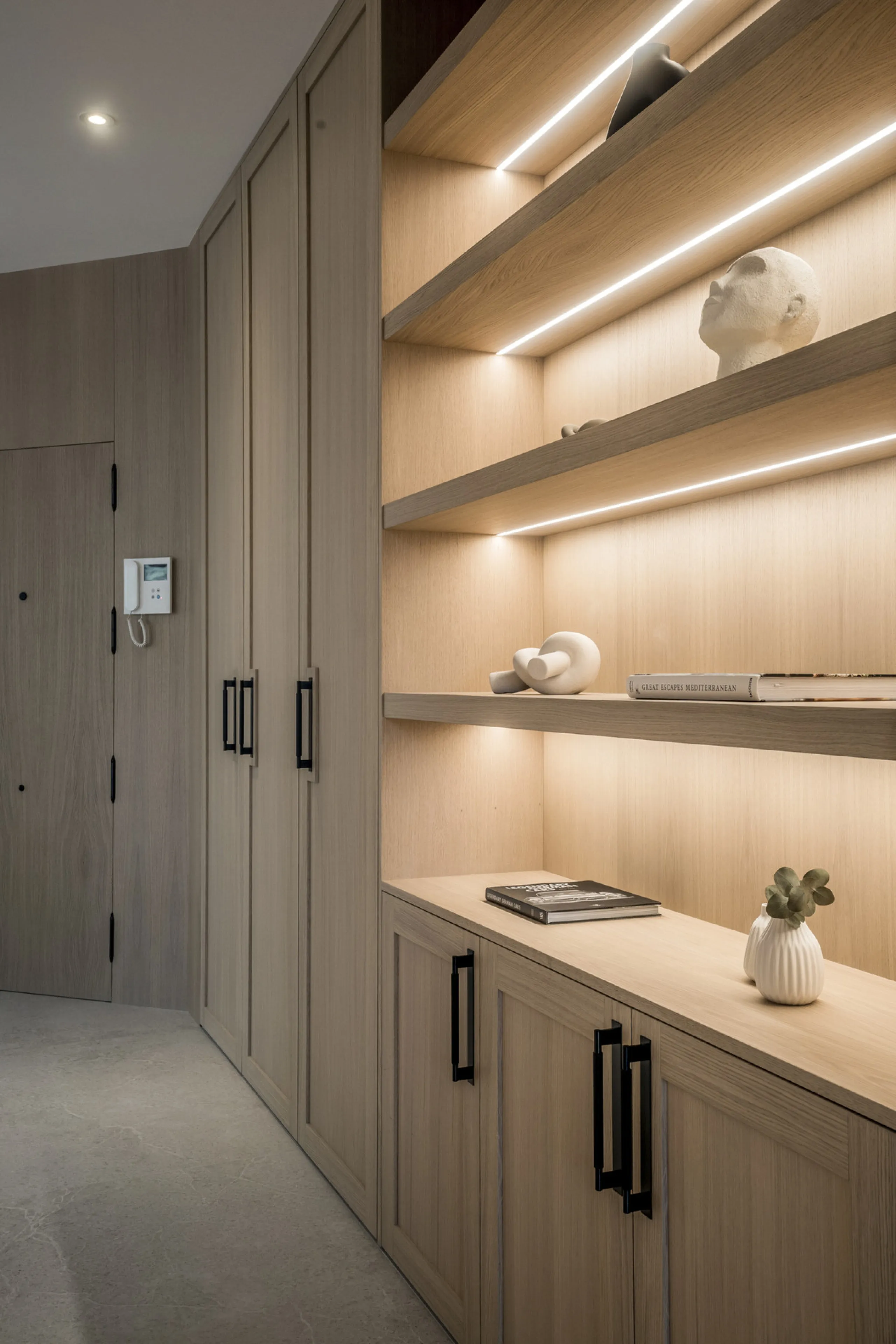 Apartment - Ground Floor Apartment в продаже в Marbella, Málaga. В доме 3 спален и 3 ванных комнат. Площадь дома 145 м²