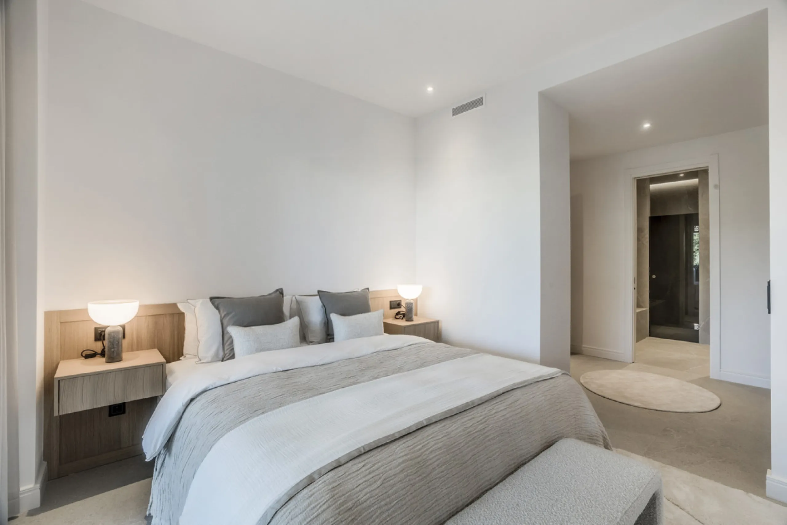 Apartment - Ground Floor Apartment в продаже в Marbella, Málaga. В доме 3 спален и 3 ванных комнат. Площадь дома 145 м²