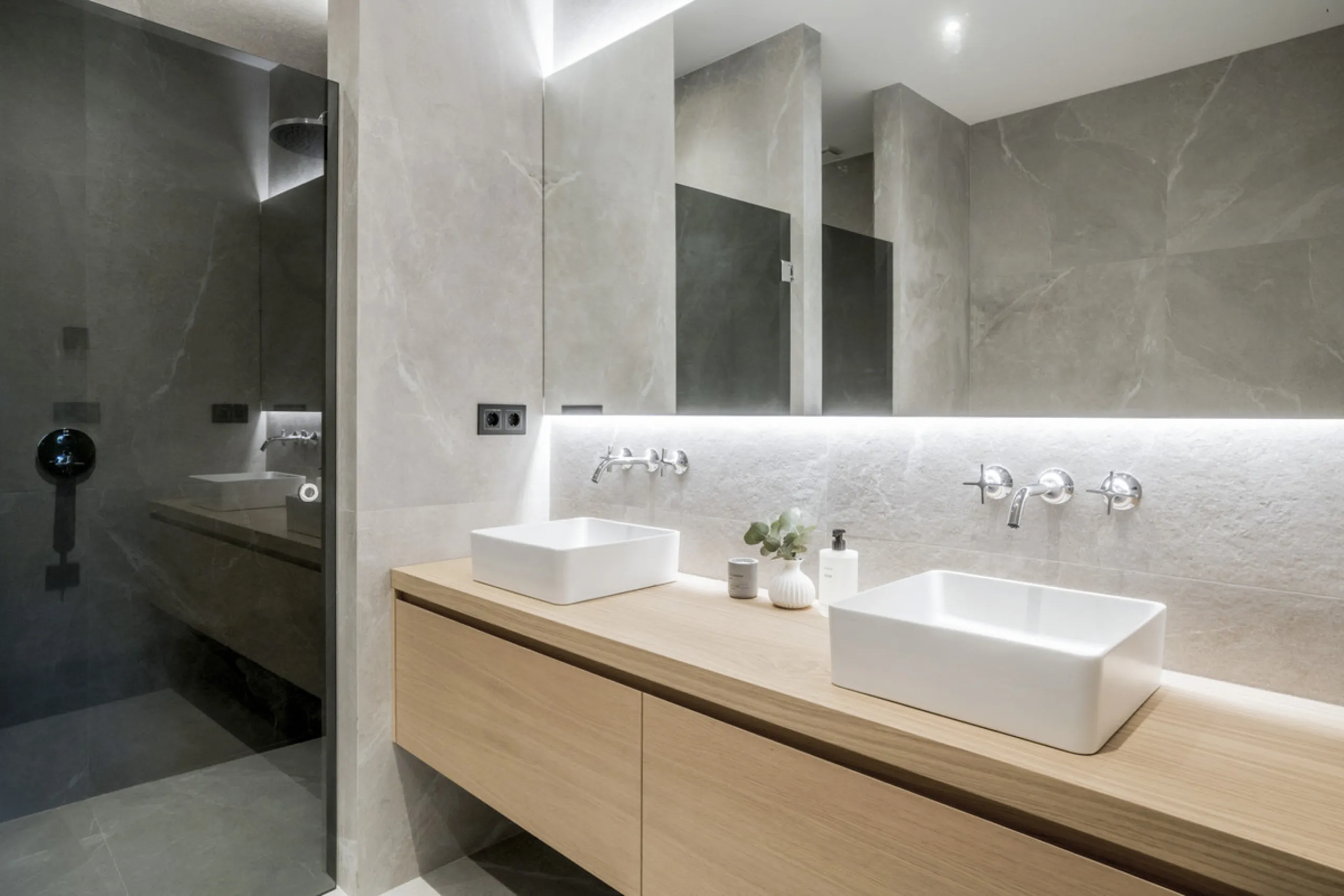Apartment - Ground Floor Apartment в продаже в Marbella, Málaga. В доме 3 спален и 3 ванных комнат. Площадь дома 145 м²