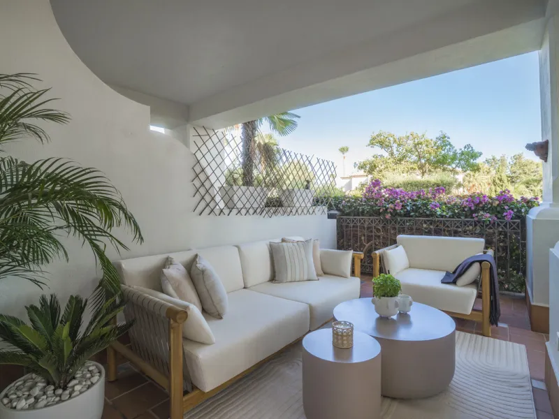 Apartment - Ground Floor Apartment в продаже в Marbella, Málaga. В доме 3 спален и 3 ванных комнат. Площадь дома 145 м²