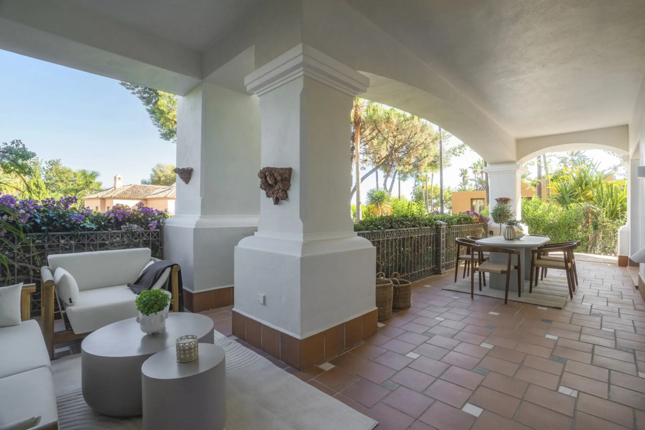 Apartment - Ground Floor Apartment в продаже в Marbella, Málaga. В доме 3 спален и 3 ванных комнат. Площадь дома 145 м²